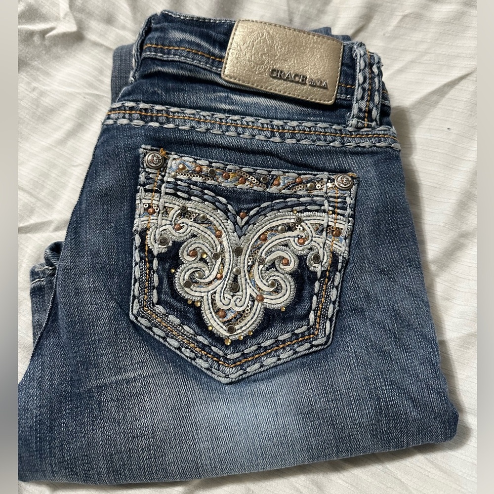 Grace in LA Women's Denim with Intricate Pocket Design